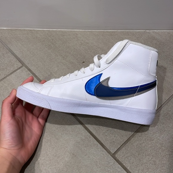 Nike Blazers - Picture 3 of 5